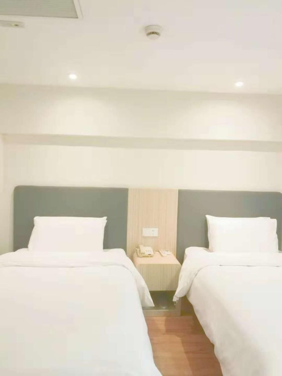 Hanting Hotel Shanghai Hongkou Football Stadium エクステリア 写真
